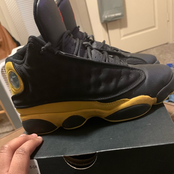 Jordan’s size 4.5 - Picture 3 of 3